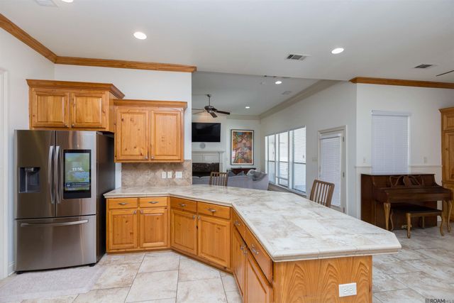 35397 Oak Haven Ave, Geismar, LA 70734