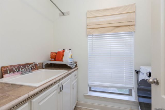 35397 Oak Haven Ave, Geismar, LA 70734