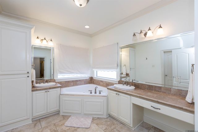 35397 Oak Haven Ave, Geismar, LA 70734