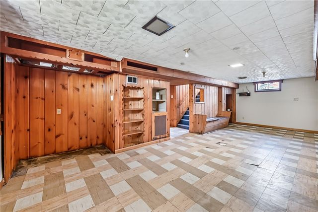 634 Spencer Ave, Sharon, PA 16146