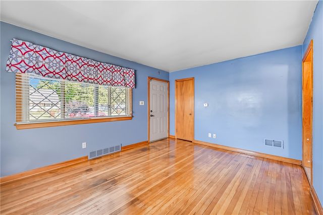 634 Spencer Ave, Sharon, PA 16146