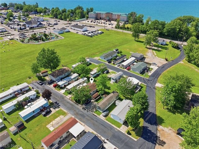 4534 Lake Road E 23, Geneva, OH 44041
