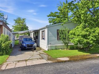 4534 Lake Road E 23, Geneva, OH 44041