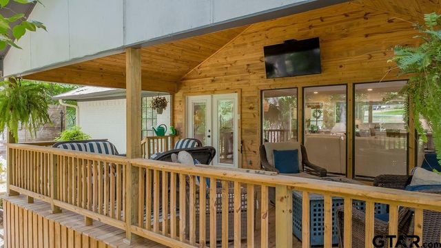1445 Lakeshore, Hideaway, TX 75771