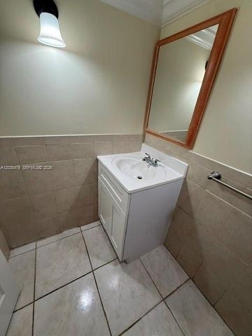 1501 NE 191st Street C107, Miami, FL 33179