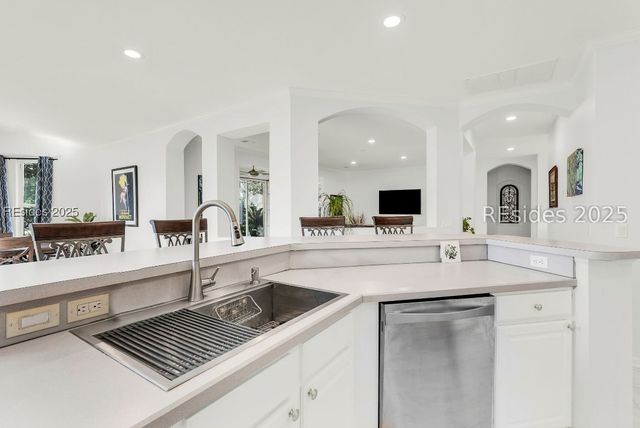 44 Hampton Cir, Bluffton, SC 29909