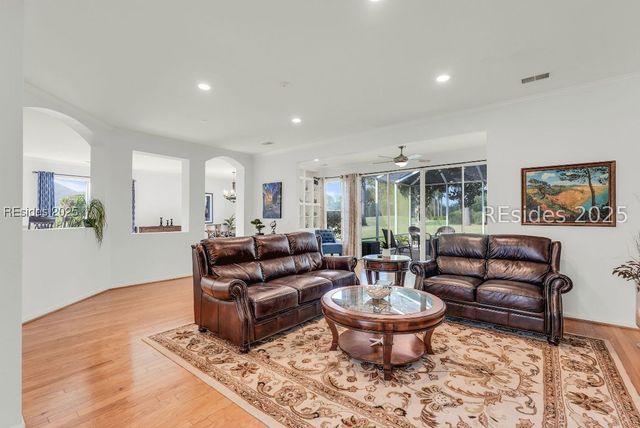 44 Hampton Cir, Bluffton, SC 29909