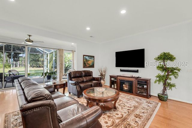 44 Hampton Cir, Bluffton, SC 29909