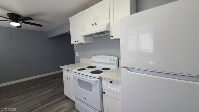 3240 North Michael Way 3, Las Vegas, NV 89108