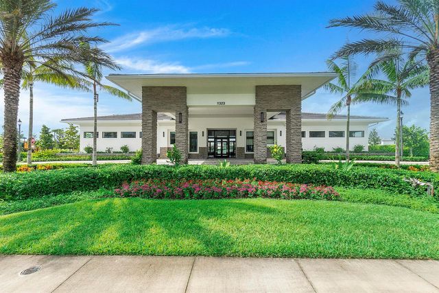 1304 Whitcombe Drive, Royal Palm Beach, FL 33411