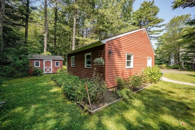 128 Barton Ave., Belchertown, MA 01007