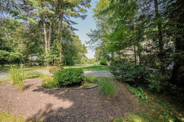 128 Barton Ave., Belchertown, MA 01007