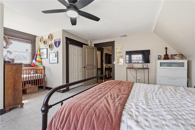 1217 E ARMOUR Boulevard, Kansas City, MO 64109