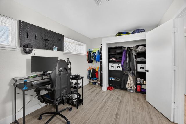 2005 Woodstock Way, Sacramento, CA 95825