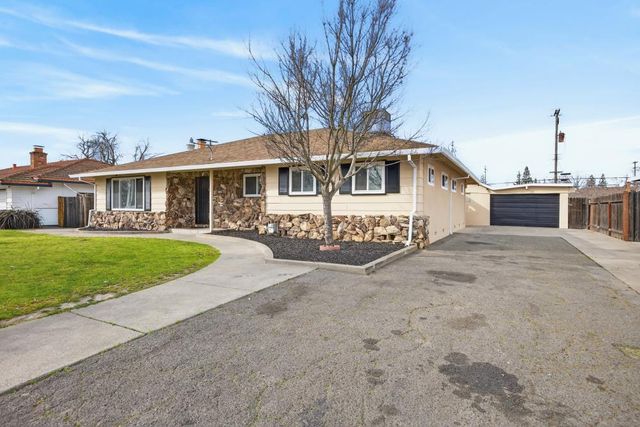 2005 Woodstock Way, Sacramento, CA 95825