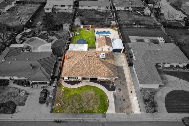 2005 Woodstock Way, Sacramento, CA 95825