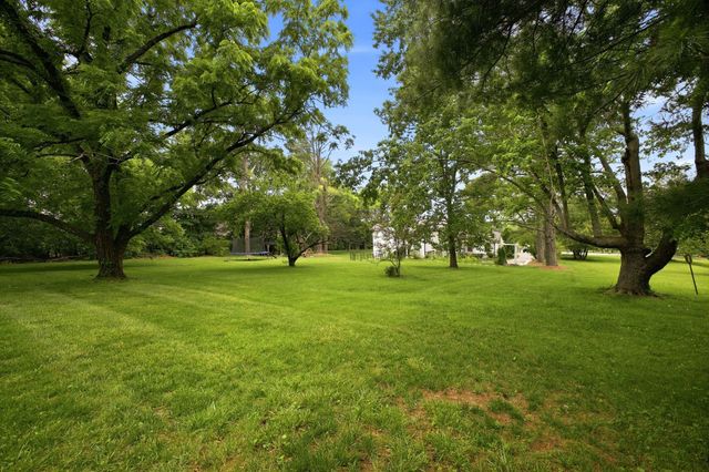814 Wilson Pike, Brentwood, TN 37027