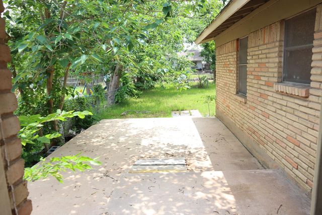 5903 Eureka DR, Austin, TX 78745