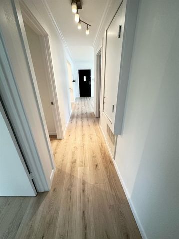 5903 Eureka DR, Austin, TX 78745