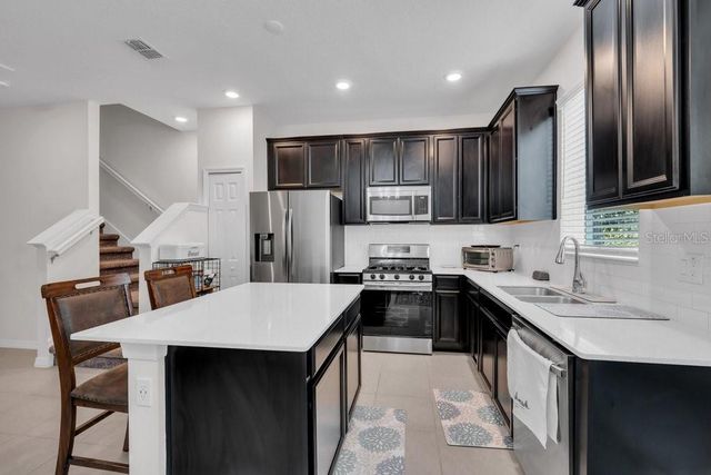 5730 SKYTOP LANE, Lithia, FL 33547