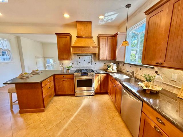 580 S L St, Livermore, CA 94550