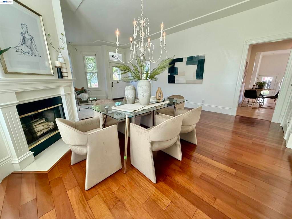 Image 17 of property listing at 580 S L St, Livermore, CA 94550
