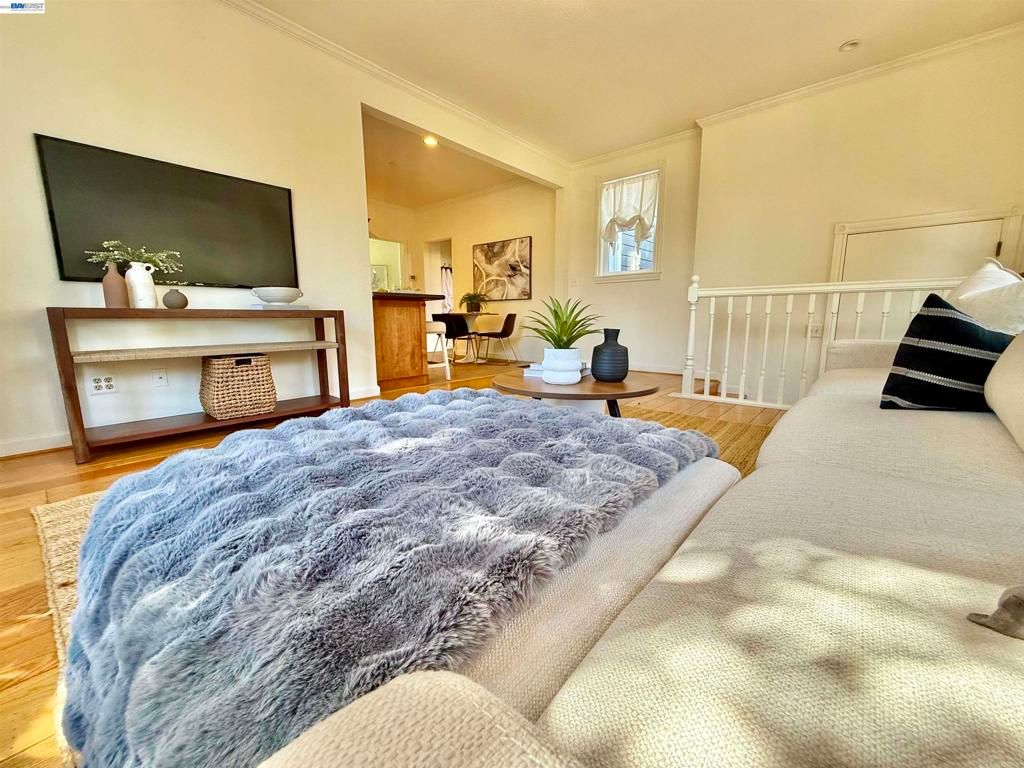 Image 40 of property listing at 580 S L St, Livermore, CA 94550