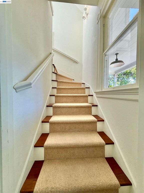 Image 45 of property listing at 580 S L St, Livermore, CA 94550
