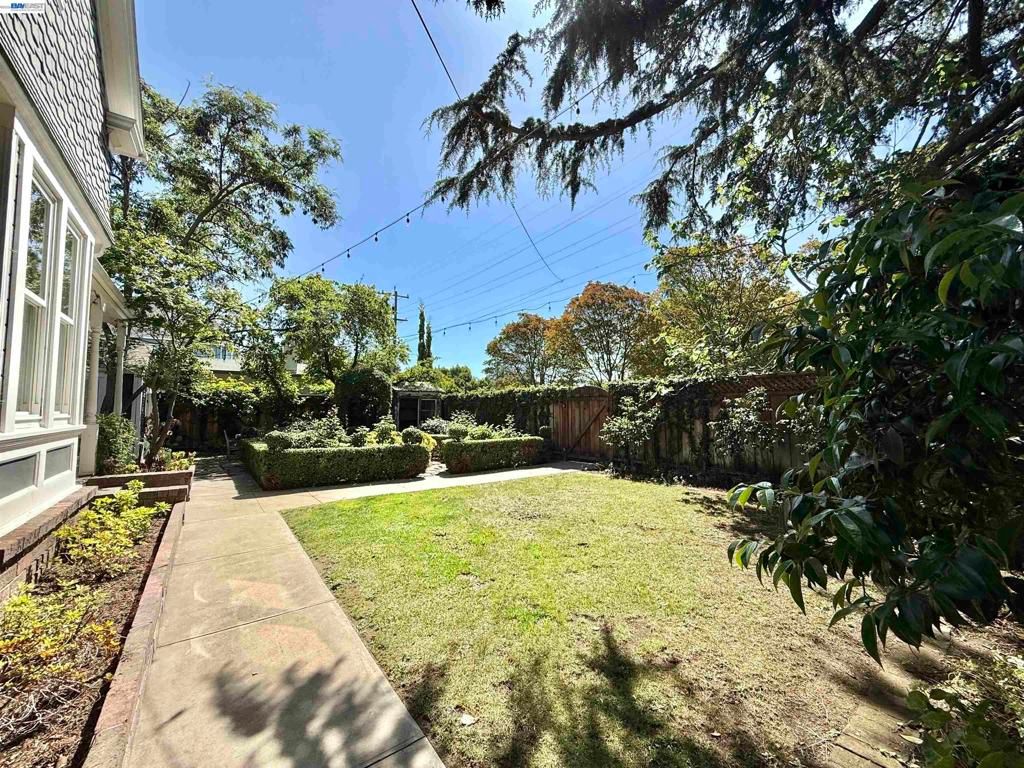 Image 66 of property listing at 580 S L St, Livermore, CA 94550