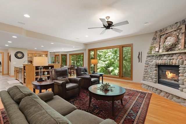 2934 Canyon Road, Chaska, MN 55318