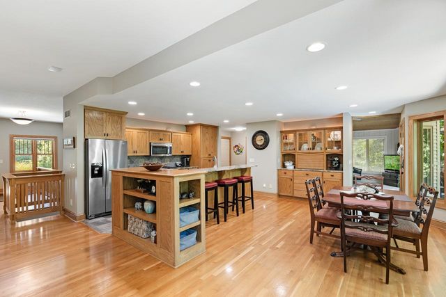 2934 Canyon Road, Chaska, MN 55318