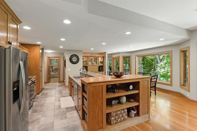 2934 Canyon Road, Chaska, MN 55318