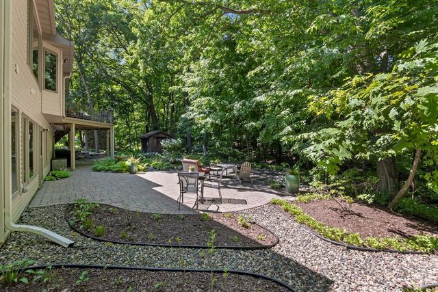 2934 Canyon Road, Chaska, MN 55318