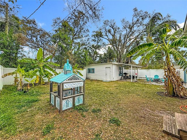 520 ROANOKE STREET, Dunedin, FL 34698