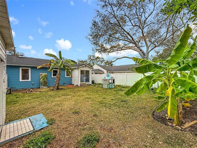 520 ROANOKE STREET, Dunedin, FL 34698