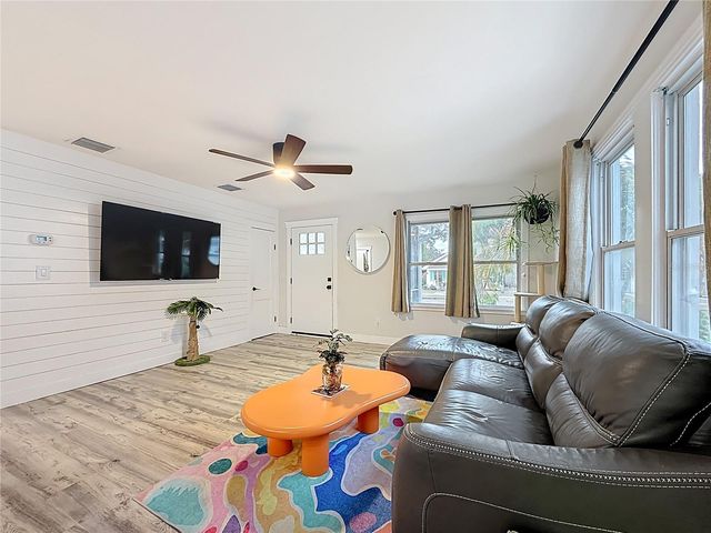 520 ROANOKE STREET, Dunedin, FL 34698