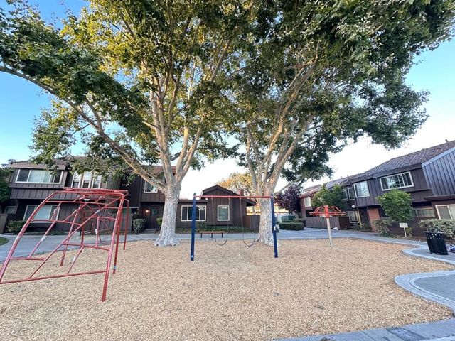 803 Beaver Creek Way, San Jose, CA 95133