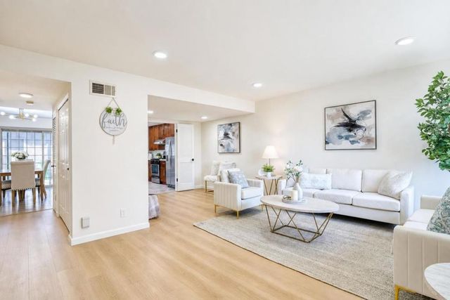 803 Beaver Creek Way, San Jose, CA 95133
