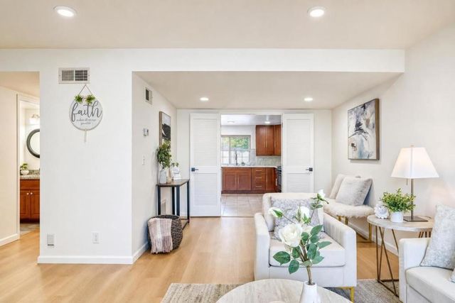 803 Beaver Creek Way, San Jose, CA 95133