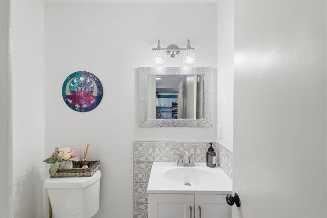 421 N Rose Hill Rd, Rose Hill, KS 67133