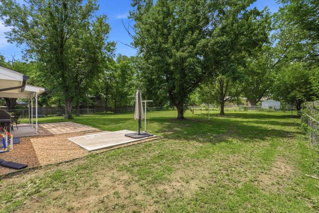 421 N Rose Hill Rd, Rose Hill, KS 67133
