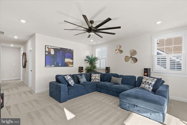 12377 HIDDEN BAY DR, Berlin, MD 21811