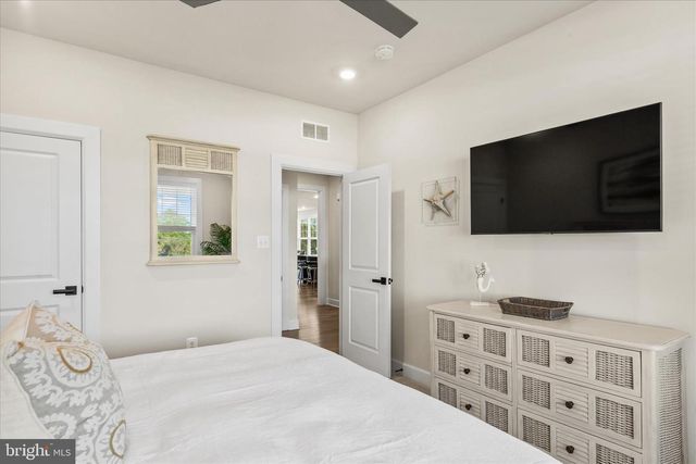 12377 HIDDEN BAY DR, Berlin, MD 21811