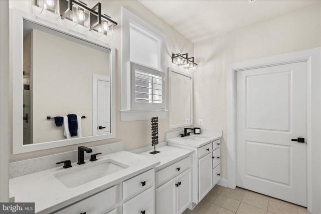 12377 HIDDEN BAY DR, Berlin, MD 21811