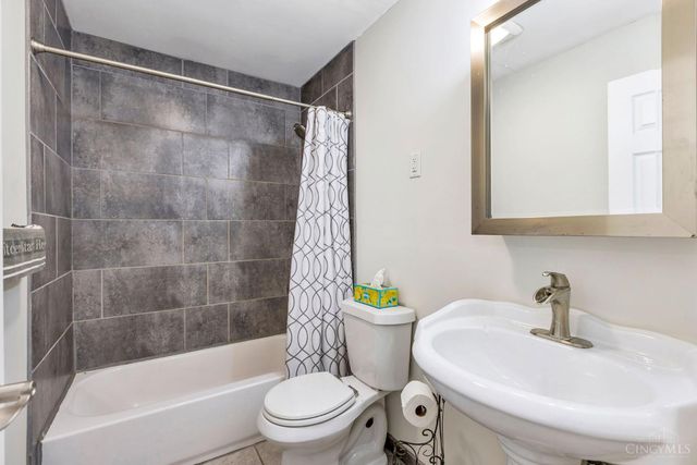 1375 Washington Circle, Anderson Twp, OH 45255