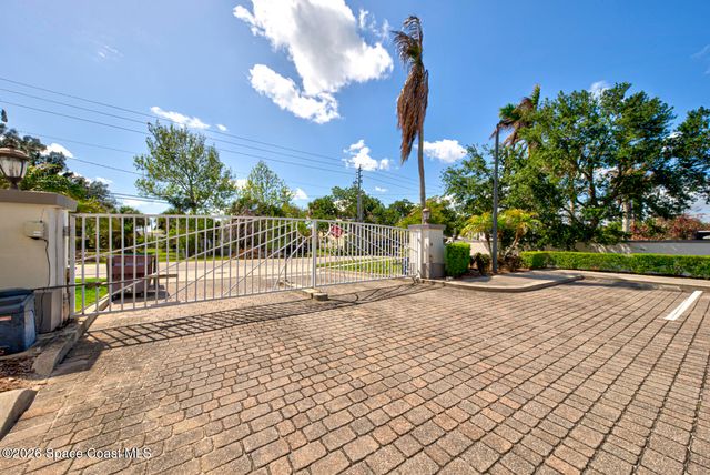 540 S Banana River Drive 105, Merritt Island, FL 32952