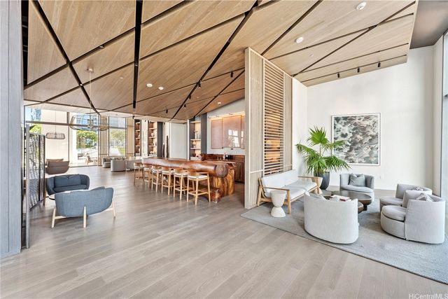 1000 Auahi Street 633, Honolulu, HI 96814