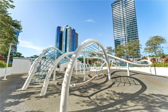 1000 Auahi Street 633, Honolulu, HI 96814