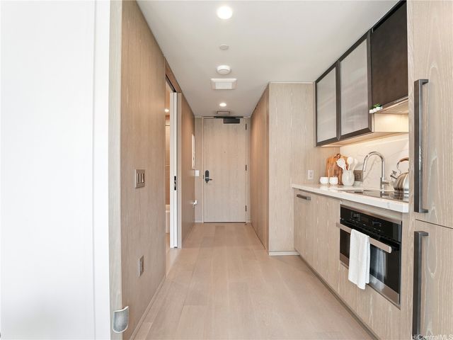 1000 Auahi Street 633, Honolulu, HI 96814