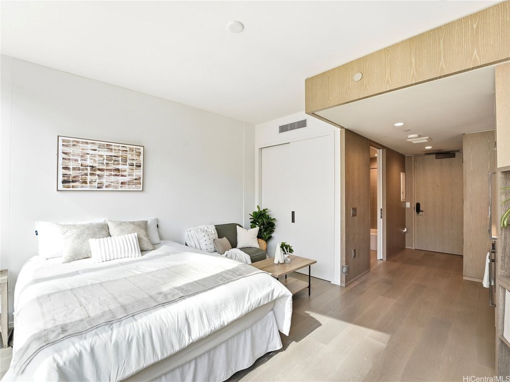 1000 Auahi Street 633, Honolulu, HI 96814